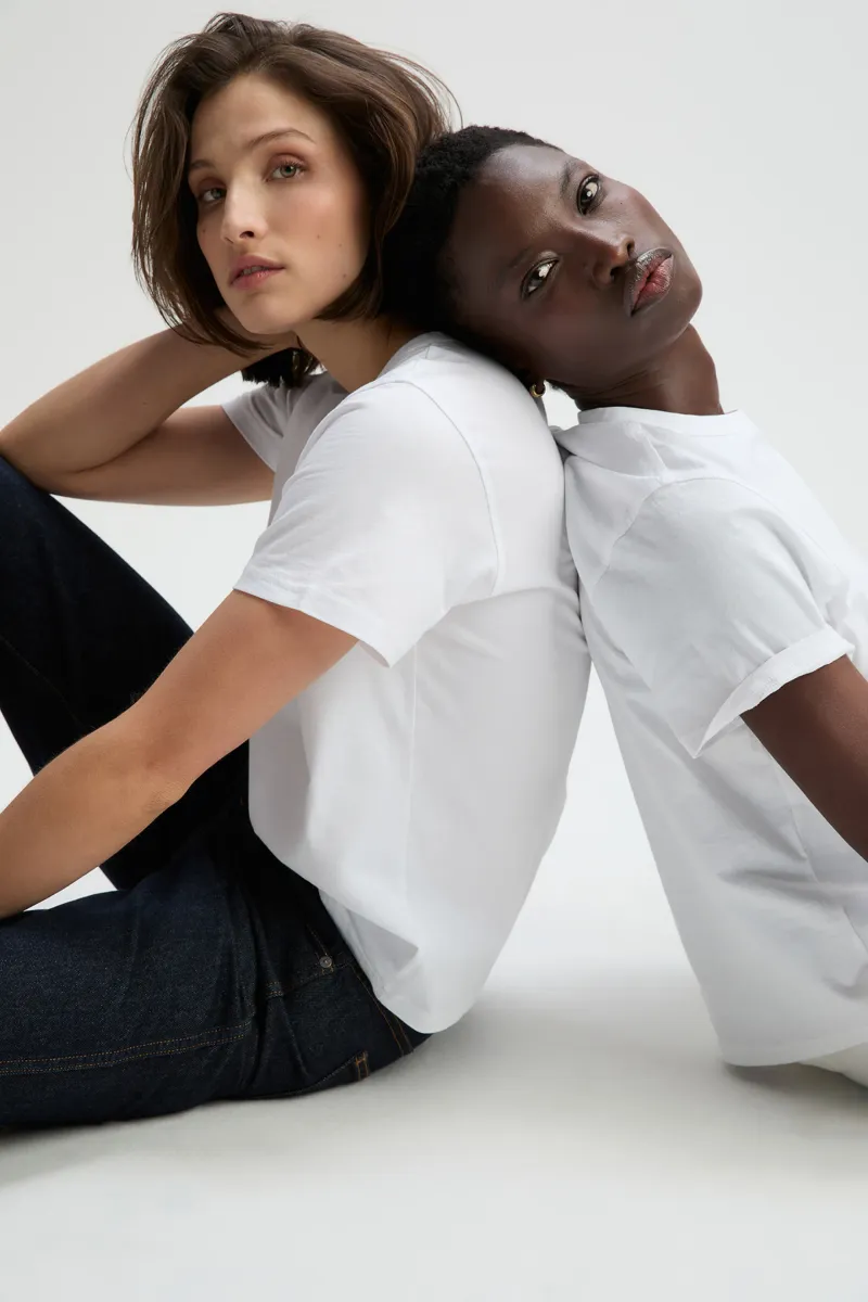 The Iconically Soft Perfect Tee in White 3