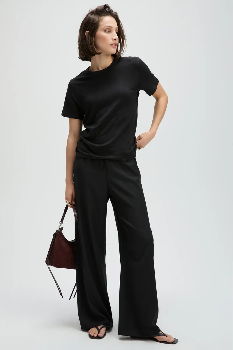 The Linen Perfect Tee In Black 6