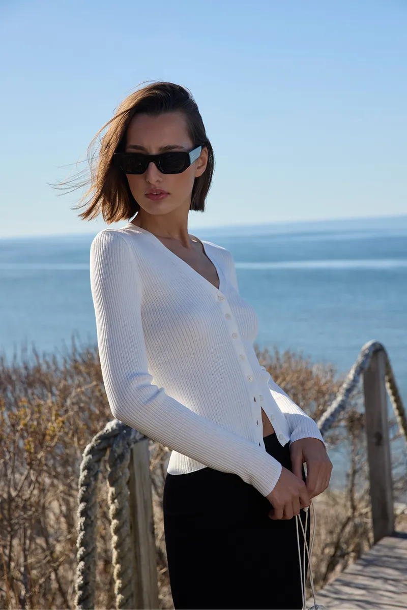 The Ribbed Favorite Cardi in Cream 2