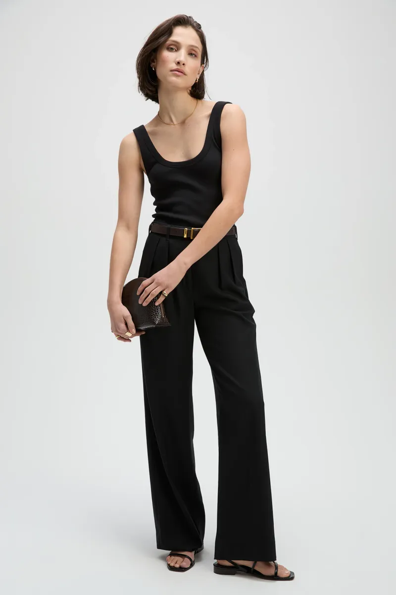 The Scoop It Up Tank in Black 5