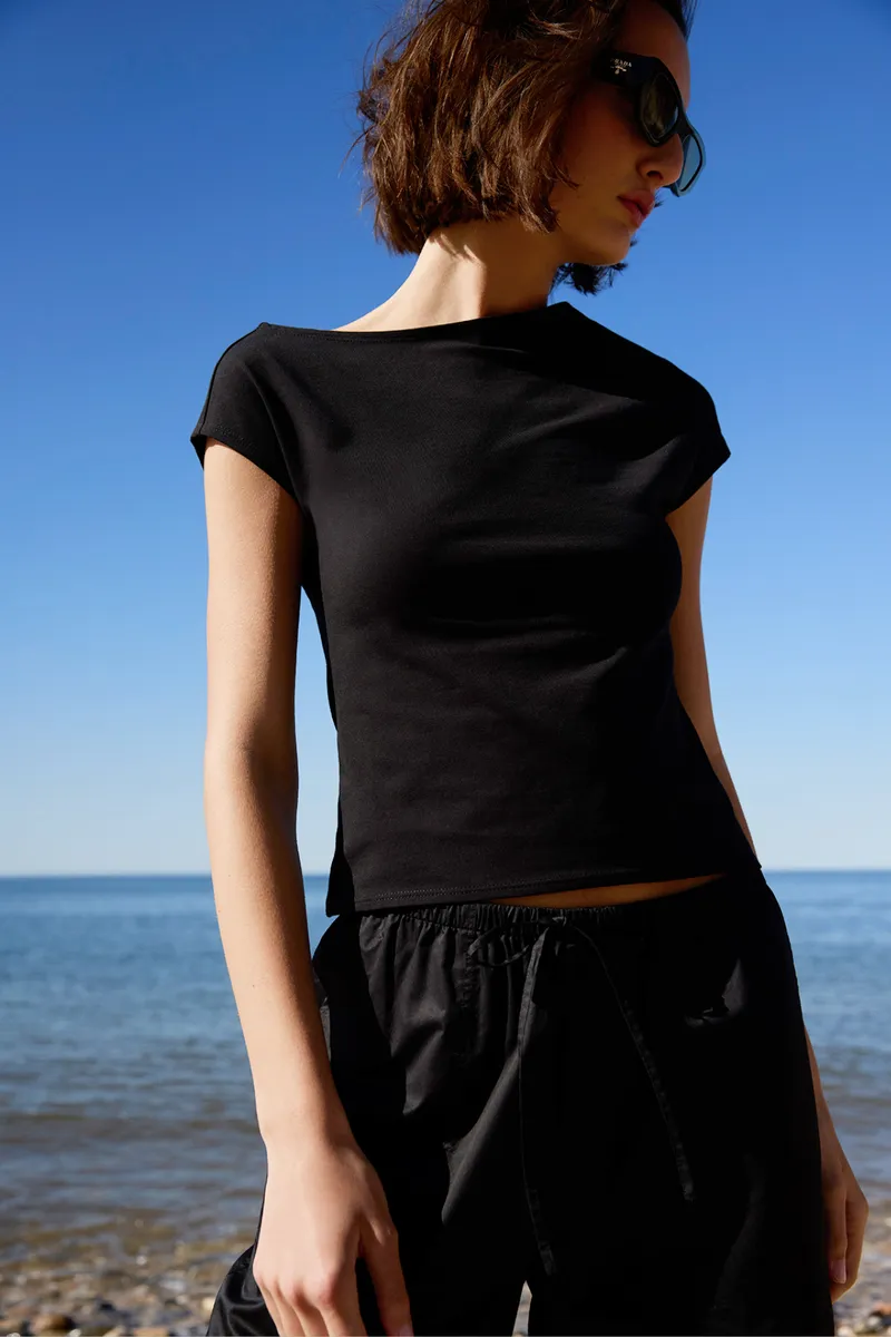The Studio Tee in Black 2