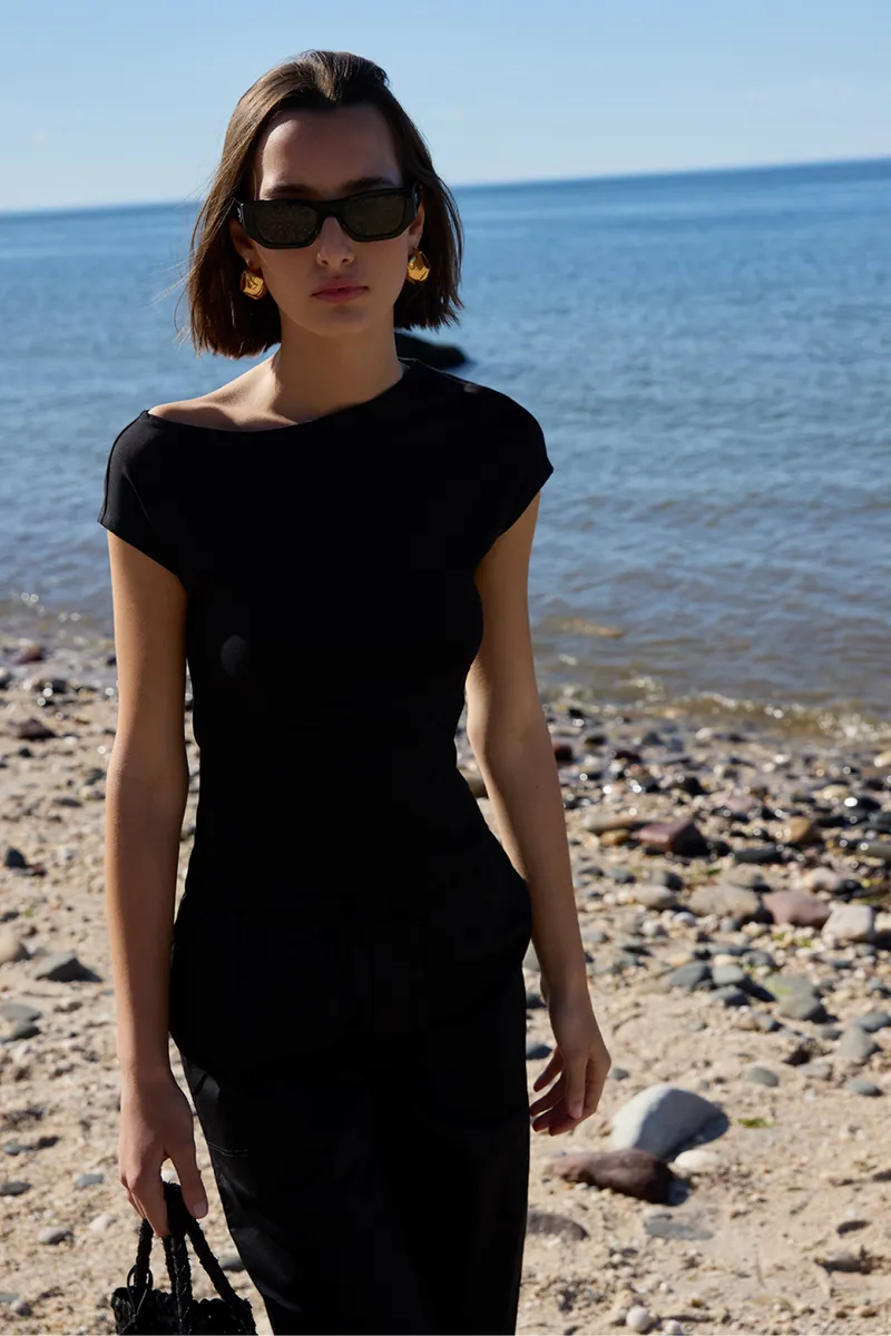 The Studio Tee in Black 3