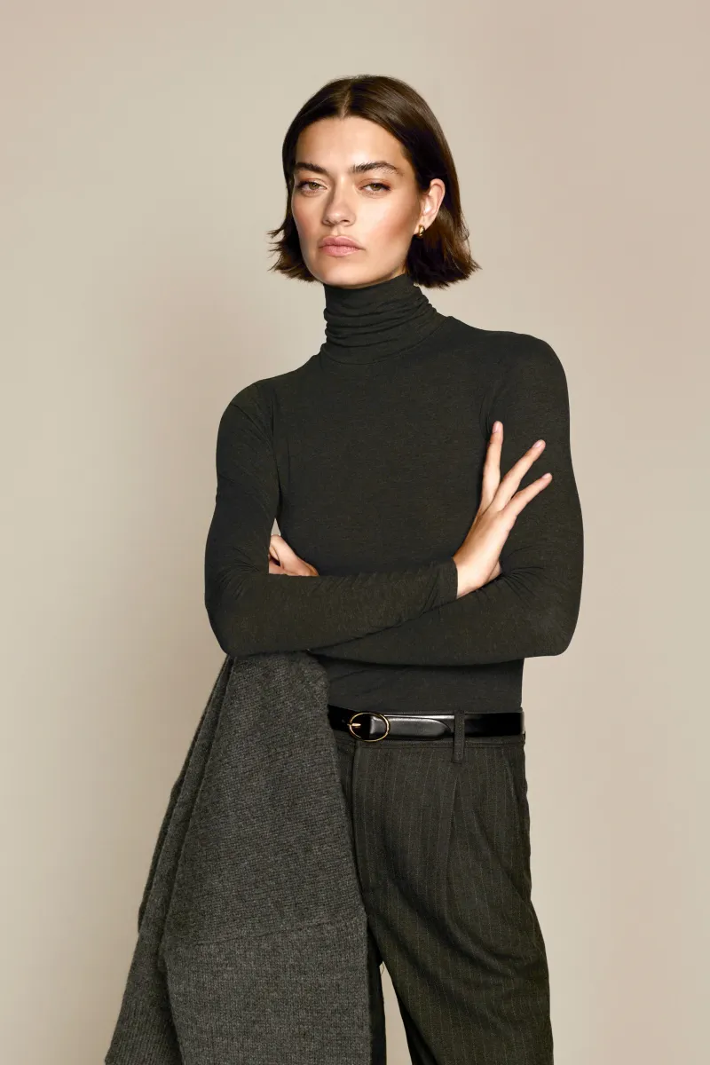 The Turtleneck In Charcoal 5